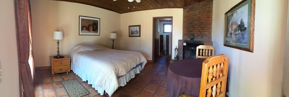 Old Mill Hotel San Quintin Екстериор снимка