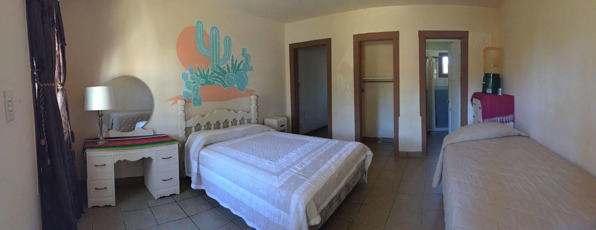 Old Mill Hotel San Quintin Екстериор снимка