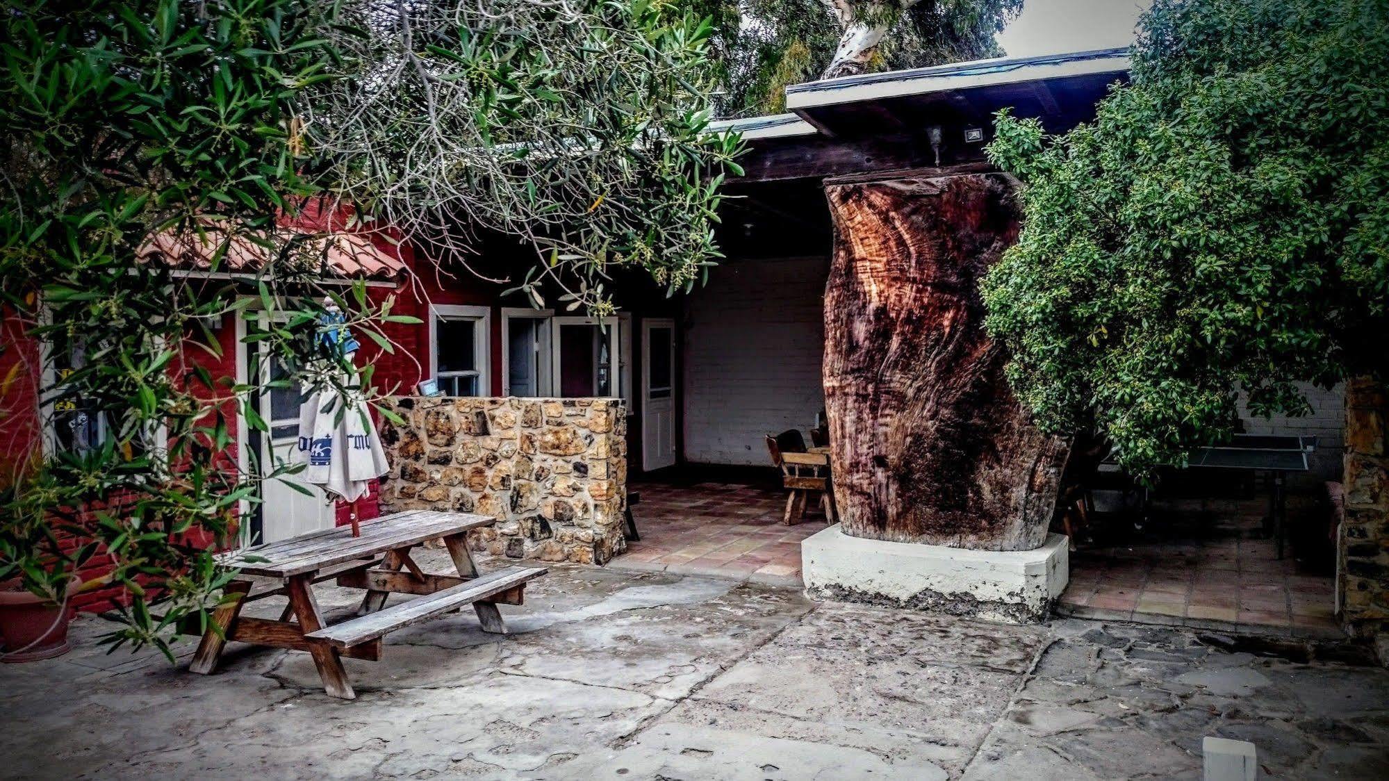 Old Mill Hotel San Quintin Екстериор снимка